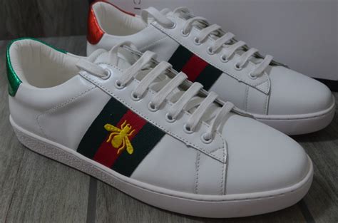 tenis gucci abeja